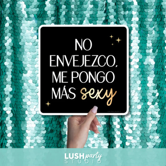 Photo prop sign with spanish birthday text by Lush Party Studio